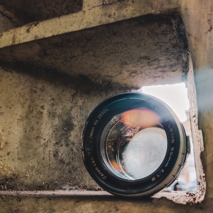 نگاهی نو به لنز کلاسیک Canon 50mm f/1.2 LTM؛ زیبایی در میان مه